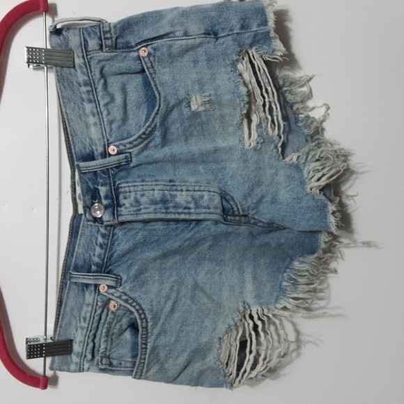 WeThe Free Women's 28 High Rise Distress Short ( Sold Separately ) - Picture 7 of 10